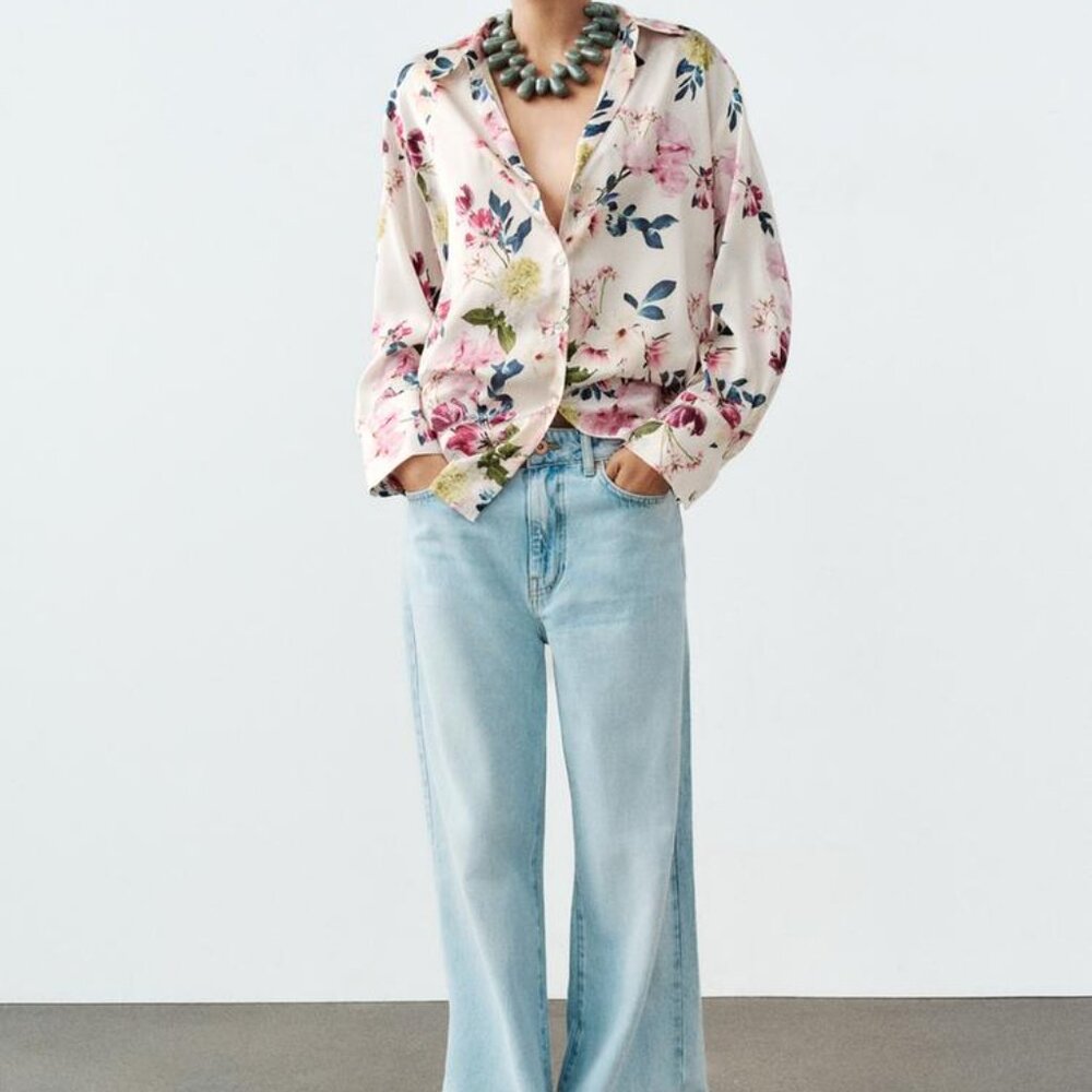 Gorgeous Sophisticated Zara Satin effect floral blouse